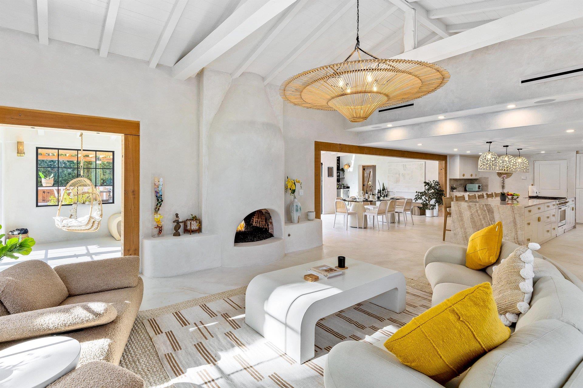 interior of gorgeous vacation home in palm springs